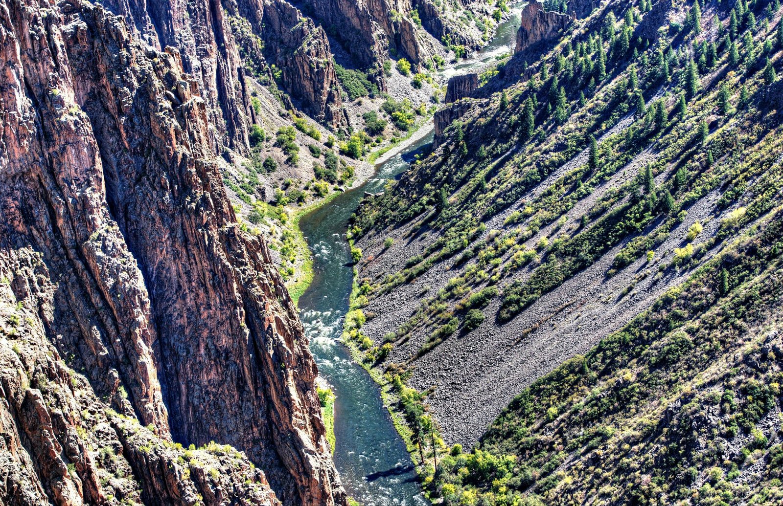 Read more about the article Black Canyon of the Gunnison: Explore Colorado’s Hidden Gem